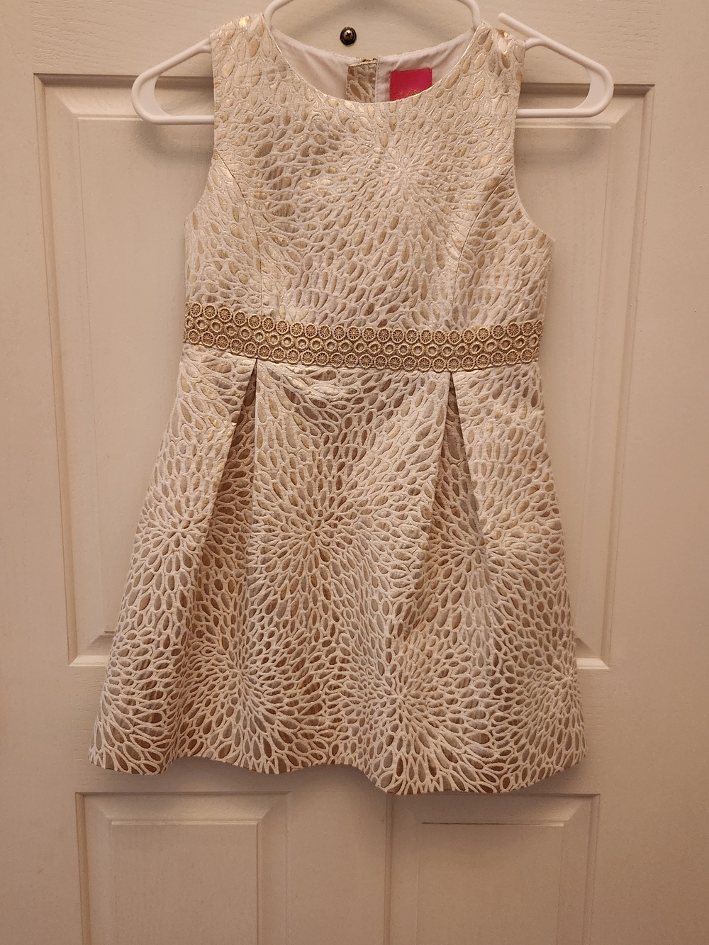 Lilly Pulitzer Ivory Textured Floral Fit-and-Flare Dress with Gold Waistband